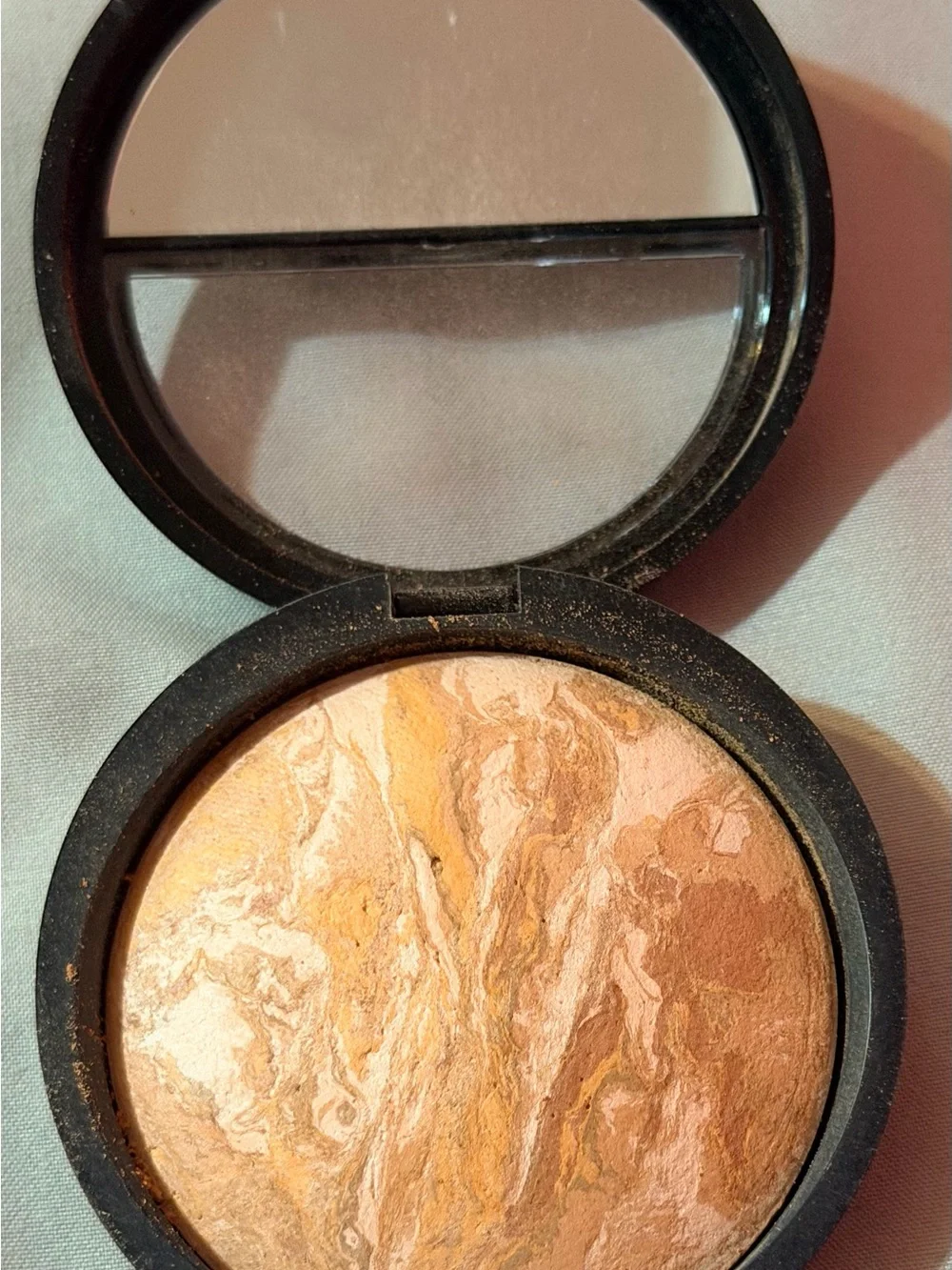 Laura Geller Baked Balance-N-Brighten Color Correcting Foundation - light
